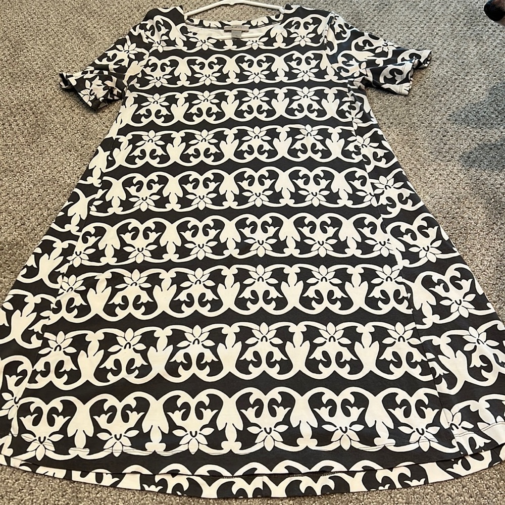 Gray patterned tshirt dress